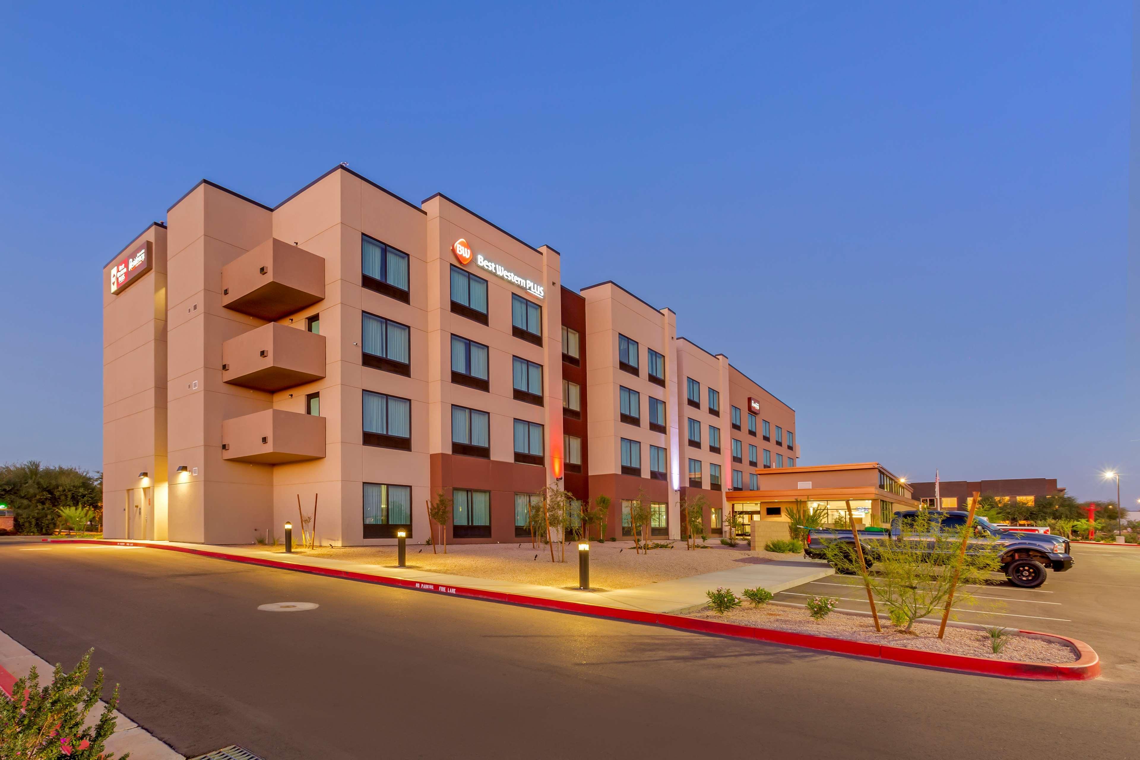 Best Western Plus Executive Residency Phoenix North Happy Valley Bagian luar foto