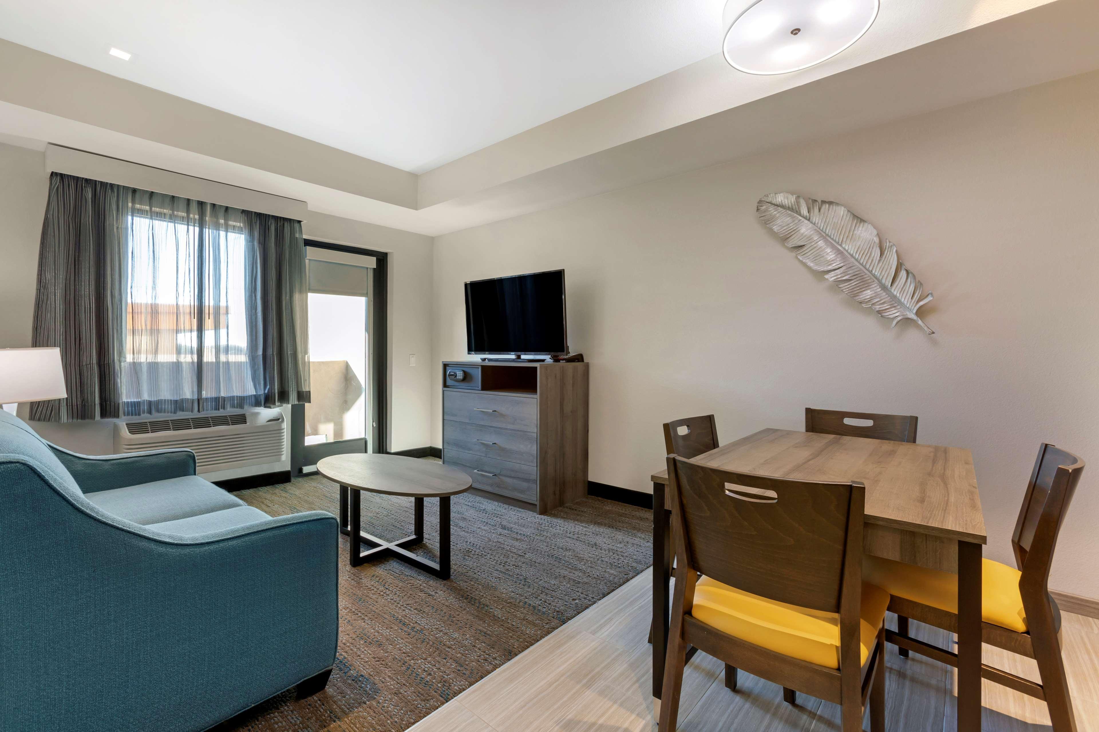 Best Western Plus Executive Residency Phoenix North Happy Valley Bagian luar foto