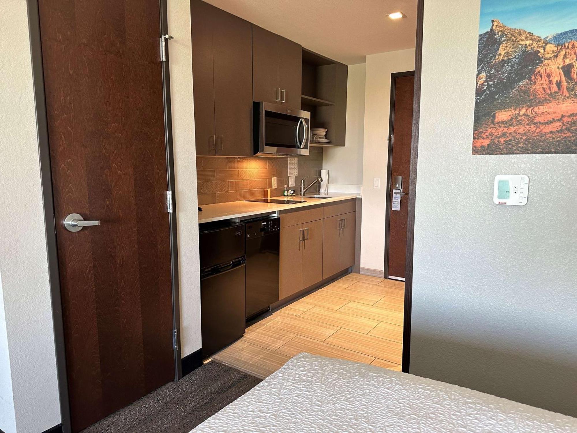Best Western Plus Executive Residency Phoenix North Happy Valley Bagian luar foto